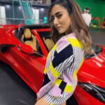 Jonita Gandhi Instagram - I’ll pick you up at 4? #Raati4AM Miami, Florida