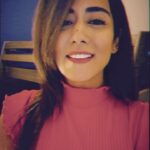 Jonita Gandhi Instagram - Remember when @aslisona made her debut and blew us all away in #Dabbang? Taking it back with a few lines of Chori Kiya Re Jiya for today’s #jonitasundaysingstagram, with @fredmelodies on keys! The original is sung by two of my favourites, @shreyaghoshal and @sonunigamofficial. A beautiful song by @thesajidwajid with lyrics by Jalees Sherwani. Thank you @jeremy_dmello for the mix and @njadoonanan for the video edit! #sundaysingstagram #singstagram #jonitagandhi #jonitamusic #sonakshisinha #salmankhan #shreyaghoshal #sonunigam #sajidwajid
