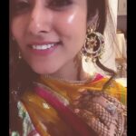Jonita Gandhi Instagram - One of my favourite memories of 2020 was my brother’s wedding 😍! Throwing it back to his mehndi night with a little help from my latest track ‘Mehndi Te Vavi’ with @loststoriesmusic! I was a little obsessed with my mehndi 🙊… didn’t it look so nice!? 🤓 Thank you to the artist: @mehndi.by.deepmala 🤩 #mehndi #mehnditevavi