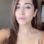 Jonita Gandhi Instagram - Go listen to Gallaan Teriyaan in high quality audio on #SpotifyPremium! 😍 @spotifyindia #gallaanteriyaan
