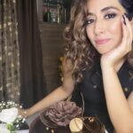 Jonita Gandhi Instagram – This cake is for all of YOU! Thank you allllll for the sweet messages and gestures, the abundance of love ❤️❤️❤️ I feel blessed and grateful to have you all here with me! #23 #itsmybirthday #thankyou