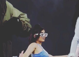 Jonita Gandhi Instagram - I love you two ✌🏼🫶🏼 🎥 @_jasonsadha_ #anirudhonceuponatimetour