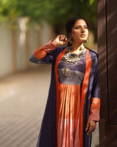Joy Crizildaa Instagram - @srushtidangeoffl spotted in our Jane - jacket style dress | Styled by @joycrizildaa | #chandramukhi2
