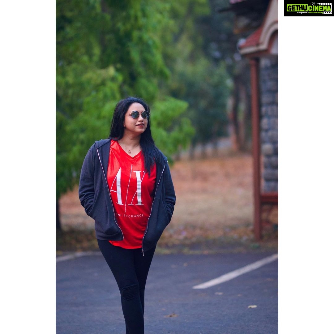 Joy Crizildaa Instagram - Everyday is a fresh startπ π : @armaniexchange π : @hm π§₯ : @zara πΆ : @tiffanyandco πΈ : @vigneshveeracholan #adventure #adventuretime #adventures #adventuretravel Masinagudi, Mudhumalai Tiger Reserve
