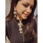 Joy Crizildaa Instagram - S M I L E is the Beauty of the S O U L 🖤 Thank You @cloverzindia for this stunning jewellery 💖 #fashion #fashionstyle #fashiongram #stylist