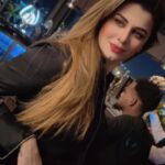 Kainaat Arora Instagram – झुकी नज़र और ज़ुल्फ़ की घटा छाई…
बरसा है सावन , और हमे उनकी याद भी “ ना “aaई 🤦‍♀️🤩♥️😅 
.
.
.
.
enjoy ! Love ! Laugh ! Conquer 🌸🌸🌸🌸🌸🌸
.
#kainnataroraa