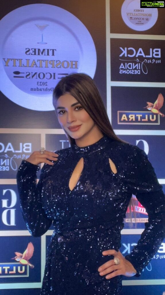 Kainaat Arora Instagram - And one thing she kept telling me She has very few friends .. She Is focused and has very few friends 🎵 . I wanna take you to Paris and spoil you 🎵 I wanna go to Marseille and enjoy you🎵 I want those guys in your DMs to talk to themselves 💕 And then tell all their friends that they know you🎵 I wanna make you forget about your ex ☺️ I want you overthinking all your texts I want the neighbors to hear you yell Told me she’s a CEO I can tell So you do you🎵 And I’ll do me🎵