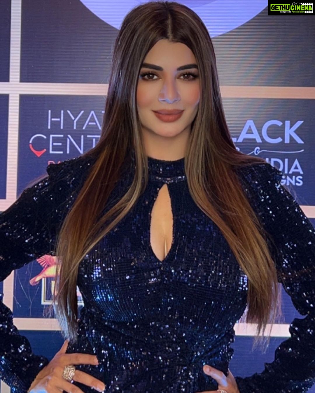 Kainaat Arora Instagram - Last Night Scenes .. Thank you @timesofindia For Having me As Your Prestigious Chief Guest And Main #Presenter At The Prestigious #TimesHospitalityIcons2023 #Awards Felicitating The #Achievers Of #Uttakhand #Dehradun #Mussoorie To the people who are Exemplary in contribution towards hospitality business 💕 . . Truly An Honour To Be part Of this Incredible #Award night by #TimesOfIndia #toi #AwardNight #kainnataroraa #kainaatarora #presenter #chiefguest #uttrakhand #cityoflove #hyattcentric #humbled #WorkTravel #workstories #trending #wirkscenes #giaks 🐎🐎🐎🐎🐎 . Talent manager contact : @business.manager_kainaat Dehradun, Uttarakhand
