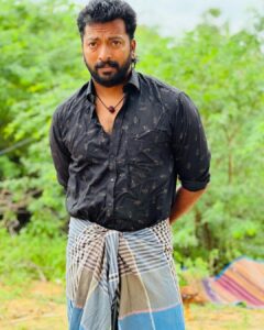 Kalaiyarasan Instagram - Vaazhai ❤️
@mariselvaraj84 
@thenieswarcinematographer