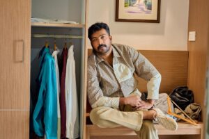 Kalaiyarasan Instagram - Styled by @joe_elize_joy 
Photographer @ashique_hassan
Styling Assisted by @___ishaheeed____ 
Outfit @gullyfy_fashionists 
Video credits @jubin_vincent
