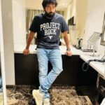 Kalaiyarasan Instagram - 🖤🖤 Black Love