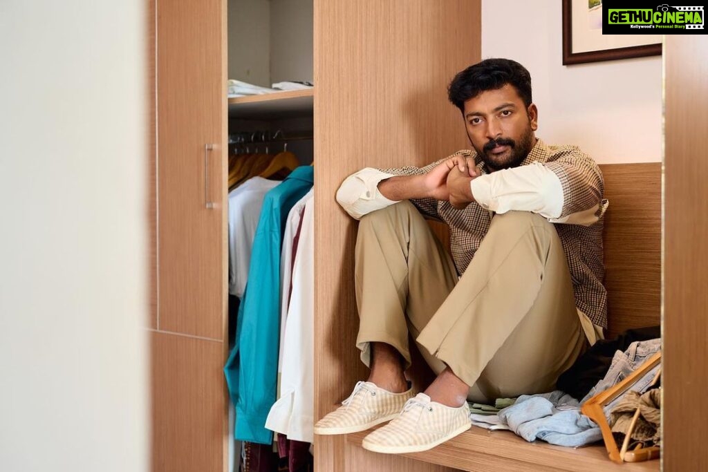 Kalaiyarasan Instagram - Styled by @joe_elize_joy Photographer @ashique_hassan Styling Assisted by @___ishaheeed____ Outfit @gullyfy_fashionists Video credits @jubin_vincent