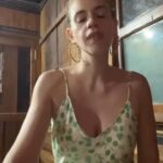 Kalki Koechlin Instagram - ( CLOSED!) Hey everyone ! As you know, my film Goldfish is finally in the theatres, and I’m beyond excited to share this journey with you all. To celebrate its release, I want to give you the chance to experience it on the big screen! All you have to do is answer one question: “Why do you want to watch Goldfish?” Share your thoughts in the comments below. The 10 best answers will be handpicked by me, each receiving 2 tickets to enjoy the film! The chance to win free tickets closes in 2 hours. So hurry and get your answers out here quickly. Here’s how to participate: 1. Follow @thesplendidfilms and @goldfishthefilm on Instagram. 2. Leave a comment answering the question: “Why do you want to watch Goldfish?” Express your enthusiasm and anticipation! 3. Feel free to tag your movie buddy and spread the word. #giveaway
