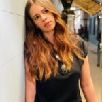 Kalki Koechlin Instagram - French or Indian? Young or old? Pretty or ‘unconventional’? #lovemyidentitycrisis #allkindsofme #gratefulforthecolours 📷 @ana_lopes_gomes