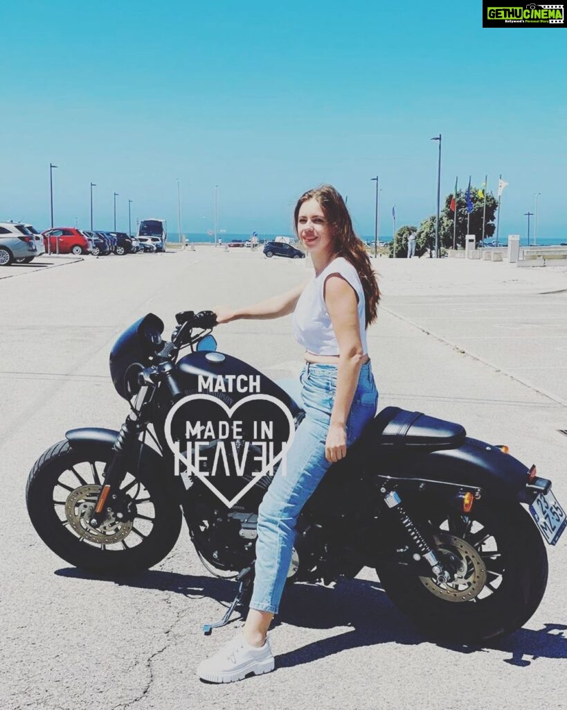 Kalki Koechlin Instagram - My #MatchMadeInHeaven is all about freedom. #MadeInHeavenOnPrime S2 #HarleyDavidson #windinmyhair #ridergirl 📸 @ana_lopes_gomes