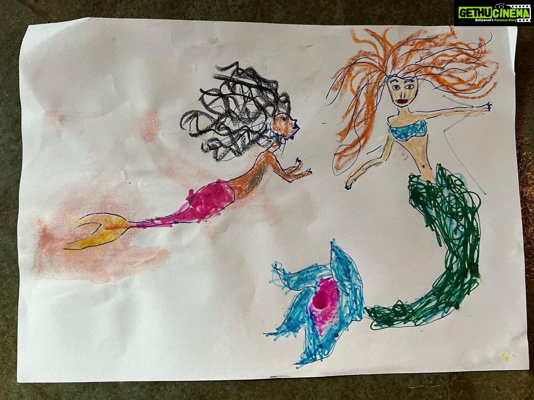 Kalki Koechlin Instagram - Damn, we mamas work hard so things can shimmer and shine. #julianmeetsariel #underdasea #strangebabyflamingo #saveourship #holdmyhandandwewillgoplaces