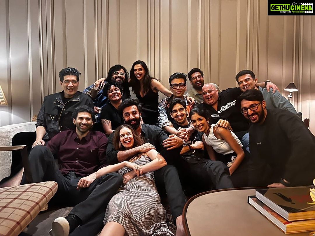 Kalki Koechlin - 1.4 Million Likes - Memories and laughs, some blurry and some sharp…
#yjhd❤️
#10yearreunion
#friendship