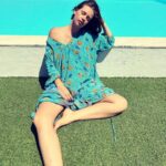 Kalki Koechlin Instagram - Turn me brown… #suntan #summer Kaftan @annahmolc