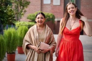 Kalki Koechlin Instagram - Chalk and cheese.

Today’s @goldfishthefilm story.
It’s hard to see how @deepti.naval ‘s Sadhana and my Anamika could be mother and daughter, when we look so different. But that’s part of the story. Anamika is British born to a Caucasian father and rejects her ‘indianess’ in all kinds of ways while Sadhana has struggled to hold on to her roots in a foreign country. Both need to find parts of themselves that the other has. And they do it by arguing over a goldfish. 

#watchonfirstseptember
#chalkandcheese

Photo 1 @shootguru 
Photo 2 and 3 @apurva_official 

@deepti.naval @kalkikanmani @rajitkapurofficial @slight_diversion @mok.shaa @ravinjganatra @whoisomarkhan @harryatters #shanayarafaat @pericles_snowdon @real_noa_bodner @ashraf.ej @komalamee @richardcorgan @surabhirumbles @apurva_official #arghyalahiri @worksforyael @bhuvaneshben @mannysamra_mua @ruby_todd_art @kellytoode @george.is.lazy @priyanka_asera @muzzammilhashmidop @nizah_e @andresoundspeed @dan_the_soundie #Stephanie @sangeetamattachhabria @itsshreeyasharma @tapasrelia @shuktisharma #Gordonwarnecke #Bhartipatel #Petermair #pradippatil #martino #Rosie #Sherry #pushankripalani @goldfishthefilm @anuragkashyap10