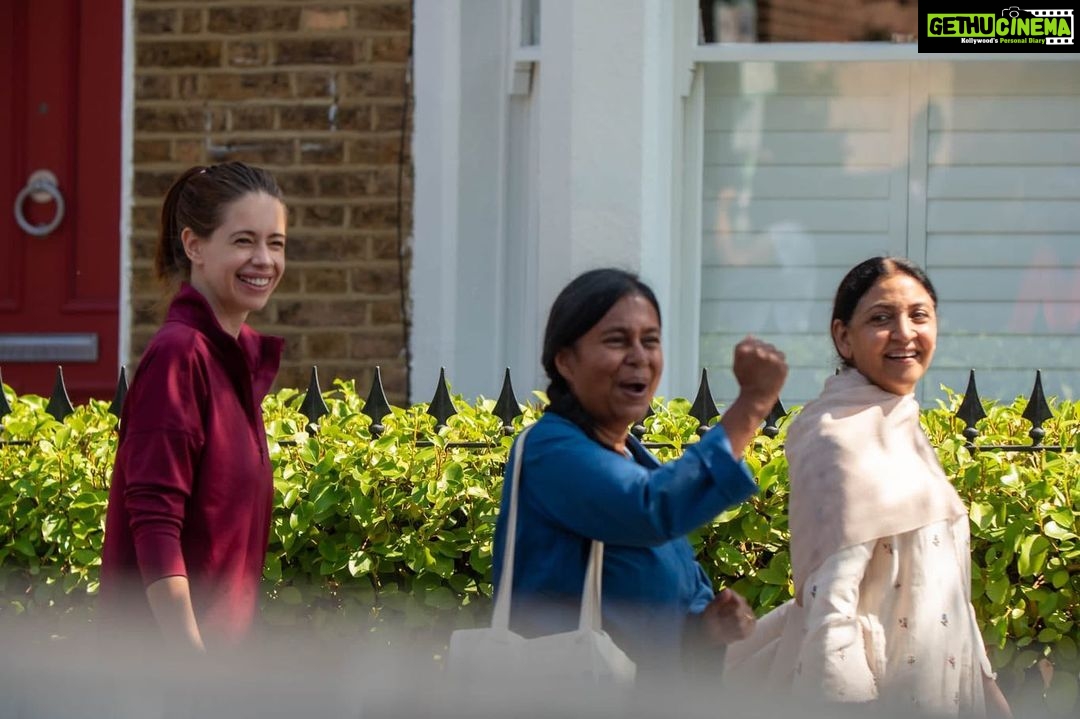 Kalki Koechlin Instagram - The neighbourhood You remember ‘My beautiful laundrette?’ The star of that film Gordon Warnecke? He’s in @goldfishthefilm and of course our brilliant Nehru of ‘Rocket Boys’ @rajitkapurofficial and Bharti Patel of UK’s famous show ‘Doctors’. And Shanaya Rafaat known for her brilliance on stage. And the list goes on. How lucky are Sadhana and Anamika for having these excellent neighbours. The incredibly talented supporting cast in @goldfishthefilm brought the experience of the immigrant alive in the film. A bunch of Indians can be in the same room and not speak the same language, one might speak Hindi, another Tamil, or Gujarati or Bengali - that list is long - which is why so often the common language between Indians everywhere is English. In our film, ‘home’ means different things for each one of them, but ‘home’ is also how they recognise each other and depend on one another in a foreign country. Photos @apurva_official @deepti.naval @kalkikanmani @rajitkapurofficial @slight_diversion @anuragkashyap10 @mok.shaa @ravinjganatra @whoisomarkhan @harryatters #shanayarafaat @pericles_snowdon @real_noa_bodner @ashraf.ej @komalamee @richardcorgan @surabhirumbles @apurva_official #arghyalahiri @worksforyael @bhuvaneshben @mannysamra_mua @ruby_todd_art @kellytoode @george.is.lazy @priyanka_asera @muzzammilhashmidop @nizah_e @andresoundspeed @dan_the_soundie #Stephanie @sangeetamattachhabria @itsshreeyasharma @tapasrelia @shuktisharma #Gordonwarnecke #Bhartipatel #Petermair #pradippatil #martino #Rosie #Sherry #pushankripalani @goldfishthefilm
