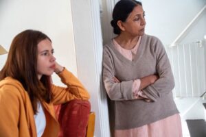 Kalki Koechlin Instagram - Chalk and cheese.

Today’s @goldfishthefilm story.
It’s hard to see how @deepti.naval ‘s Sadhana and my Anamika could be mother and daughter, when we look so different. But that’s part of the story. Anamika is British born to a Caucasian father and rejects her ‘indianess’ in all kinds of ways while Sadhana has struggled to hold on to her roots in a foreign country. Both need to find parts of themselves that the other has. And they do it by arguing over a goldfish. 

#watchonfirstseptember
#chalkandcheese

Photo 1 @shootguru 
Photo 2 and 3 @apurva_official 

@deepti.naval @kalkikanmani @rajitkapurofficial @slight_diversion @mok.shaa @ravinjganatra @whoisomarkhan @harryatters #shanayarafaat @pericles_snowdon @real_noa_bodner @ashraf.ej @komalamee @richardcorgan @surabhirumbles @apurva_official #arghyalahiri @worksforyael @bhuvaneshben @mannysamra_mua @ruby_todd_art @kellytoode @george.is.lazy @priyanka_asera @muzzammilhashmidop @nizah_e @andresoundspeed @dan_the_soundie #Stephanie @sangeetamattachhabria @itsshreeyasharma @tapasrelia @shuktisharma #Gordonwarnecke #Bhartipatel #Petermair #pradippatil #martino #Rosie #Sherry #pushankripalani @goldfishthefilm @anuragkashyap10