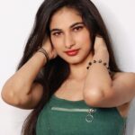 Karan Sharma Instagram - Happy wala birthday lil sis @shivanisemwal954 ❤️ … . . you are a strong girl in our family after me 😜… but in future you might have to lead . So be more strong n be lil diplomatic. Don’t be so straightforward . Don’t be so polite - kind etc .. This world is not the way you think it is .. so be careful n keep up the good work ❤️🤗😘 . Once again Happy birthday 🥳! (Baki gyan ghar pe 😂😬)