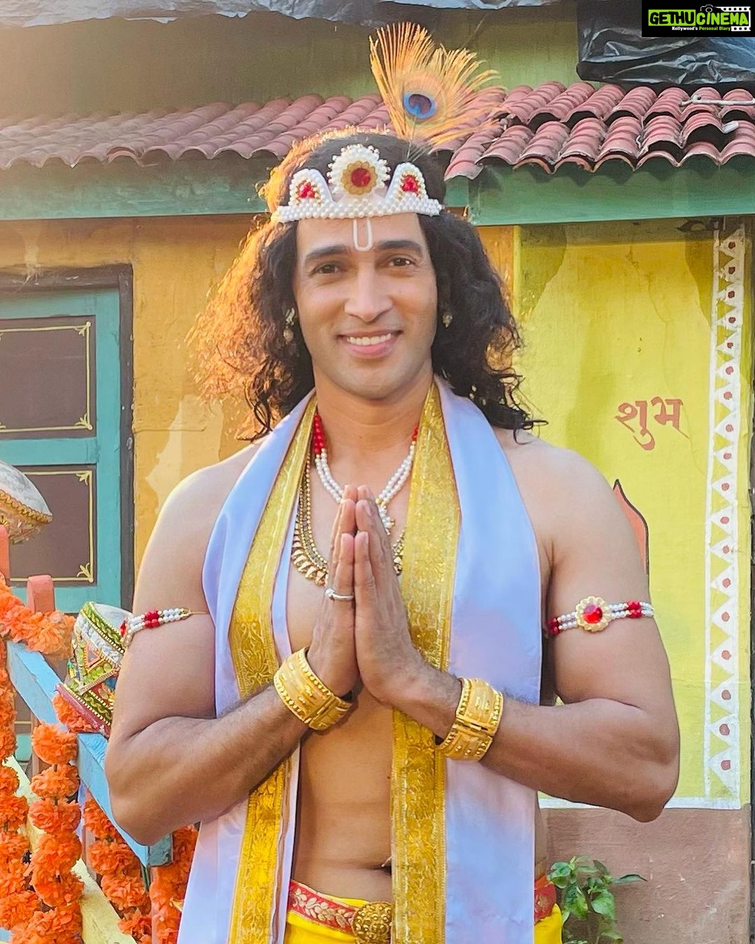 Karan Sharma Instagram - Happy krishnajanmashtami aap sabko 🙏😊 . . . #happykrishnajanmashtami #karansharma #blessings