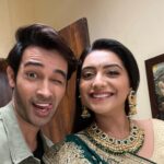 Karan Sharma Instagram - Tonight PULKIT IS COMING to meet you all at 9pm @sonysab @waglekiduniyafamilygroup ….Hope you guys like him for next 4 days . . It’s a special appearance guys but very interesting story .. I had great time while shooting . whole team is superb.. full of energy n so loving people .. best wishes to them . hope I did justice to this character PULKIT .. Do comment after watching the episode guys ❤️! . . #karansharma #sonysab #waglekiduniya
