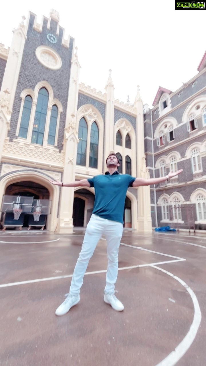 Karan Sharma Instagram - Jag tere liye chodiya 🥹❤️ . . #chaleya #jawan #srk #karansharma #reels #trending