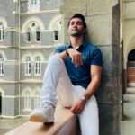 Karan Sharma Instagram - College time was the best time ❤️ ! . . . . #collage #student #karansharma #stxavierscollege #stxavierscollegemumbai