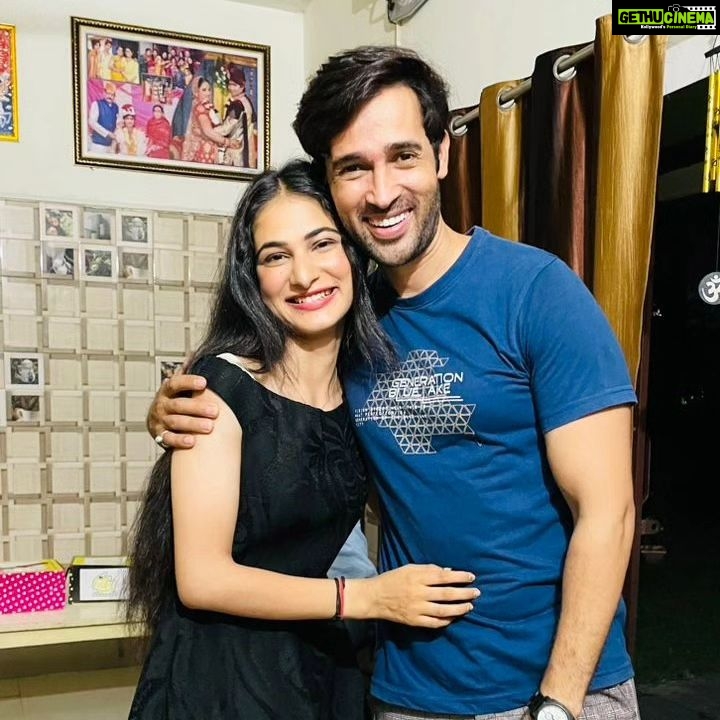 Karan Sharma Instagram - Thankyou so much bhaiya you really made my day soo special ❤️💫🧿@karansharmaa_official .... . . . .#birthday #thankyou#family #instapost #shivani Dehradun The City Of Love