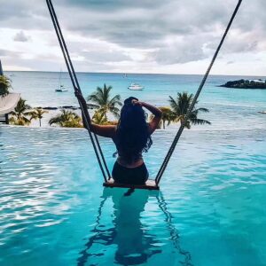 Karthika Nair Instagram - And so I turn a year wiser on an island far far away 🌊

Grateful for all the beautiful souls who have been a part of my magical journey🩵

#blessed 
🧿