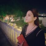 Kashish Singh Instagram - In the end there is always Krishna! Hari Bol! My Parthasarthi 🙏🏻 blessed to visit The Madhuban Temple after being bed ridden with Dengue! Thank you Lord Krishna🙏🏻 Hari Bol 🙏🏻 #haribolovers #krishnalove #blessed #blessedbeyoudyourimagination #bellavitakashish 🙏🏻🙏🏻