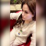 Kashish Singh Instagram - I'm thinking 'bout how people fall in love in mysterious ways Maybe it's all part of a plan I'll just keep on making the same mistakes Hoping that you'll understand 😤😀😲😂 #mylife #myrules #bellavitakashish ✊🏽