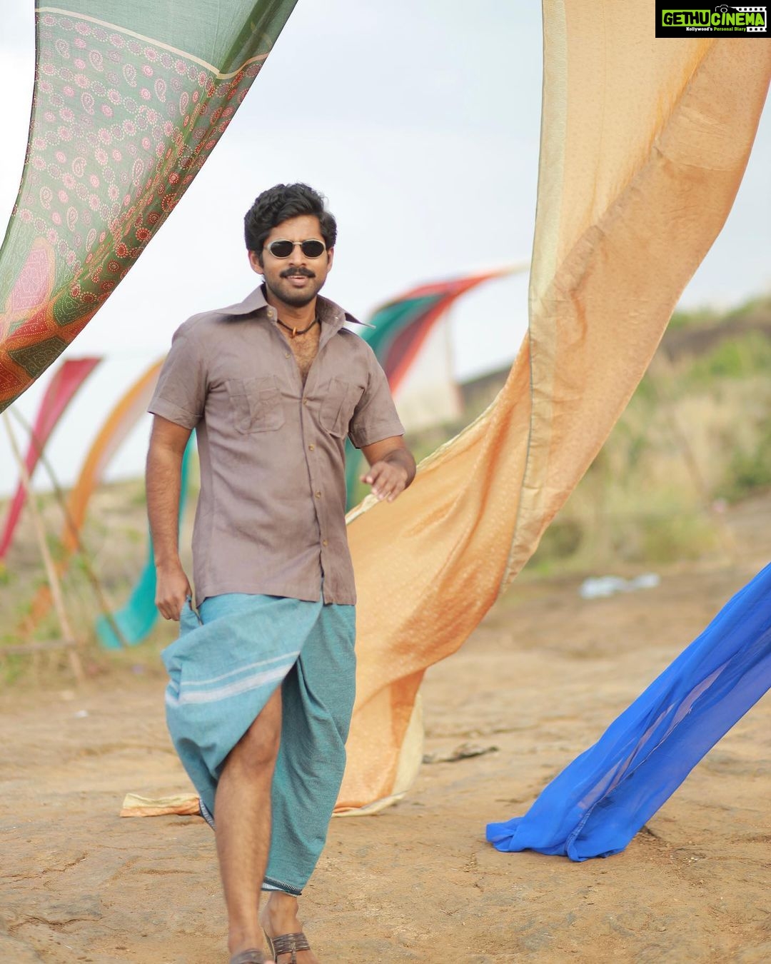 Kathir Instagram - #Thalaikoothal from Today!! #Muthu Some projects are purely based on a gut feeling. These are stories you truly connect with and have a strong bonding. Thalaikoothal is definitely 1 such movie for me. Grateful to be a part of the art created by this wonderful team. In theatres now. Please show your love and support. Thank you @jp.lens sir @sash041075 sir @thondankani sir and the whole team for the beautiful journey @ivasuuu @martindon @danivcharles @kannannarayanan5 @subhaskaar @sumesh_shiva @a_r_rajesh_ @studiosynot @chakdyn