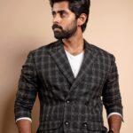 Kathir Instagram - Feeling slick wearing this suit by @vivekkarunakaran_official 📸 @kiransaphotography . . #Throwback IIFA