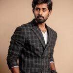 Kathir Instagram - Feeling slick wearing this suit by @vivekkarunakaran_official 📸 @kiransaphotography . . #Throwback IIFA