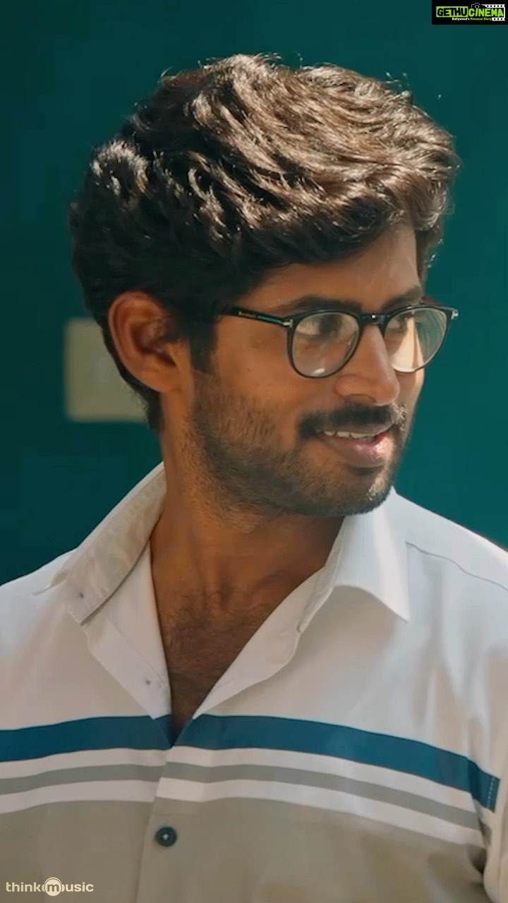 Kathir Instagram - Come and fall in the magic of love 💗 Tune in to this mesmerising track #KaadhalKannadi right away! #Aasai ▶️ youtu.be/bsWxrWIXVzE A @revaamusic musical @divyabharathioffl @kathir_l @linga19 @shamnakasim @shivmohaa @kapilkapilanmusic @srinisha_jayaseelan