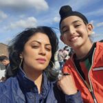 Kavita Kaushik Instagram – Blessed to be part of a Film that’s crossed 100 crores on its 4th week in the cinemas 🙏🙏🙏 Gratitude and love ❤️ Thank you all who watched it in cinemas🤗🤗 #100crore #100croreclub #creating #history