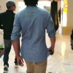 Kay Kay Menon Instagram - Haha 😄😄 Thank you @kaykayholics Reposted from @kaykayholics The Walk of A Lion!! 🦁@kaykaymenon02 🤩❤ It was an absolute honour to share some fine moments with you sir. ❤ Hoping to see you soon. 😇 . . #kaykaymenon #kkmenon #walk #lion #HimmatSingh #specialops #motivation #legend #fanfavorite #fanboy #fanmeet #LoveAll🏸 #LoveAllFilm