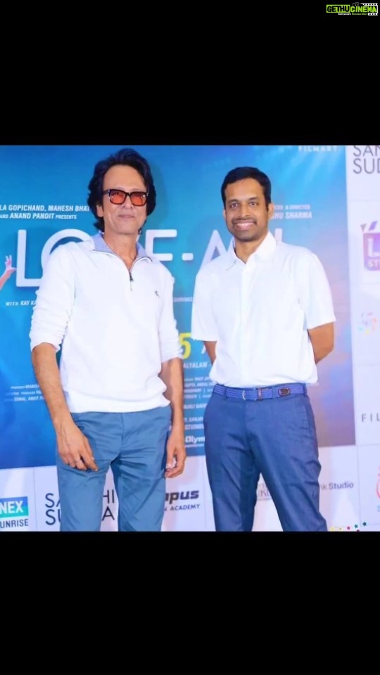 Kay Kay Menon Instagram - Like meeting a world icon wasn’t enough, I got to watch and share views on my work with Him on the very same day. Splendid day spent with amazing Pullela Gopichand and his fantastic band of shuttlers, about 200 of India’s finest and some of world's best. A show of Love-All at his Academy in Hyderabad, cheers and tears from the crowd gives a sense that we’ve done well! Thanks Gopi ji, you’re an inspiration. #LoveAll #LoveAllIndiaTour #LoveAllHyderabad #Hyderabad @gopichandpullela @sudhanshu7s @swastikamukherjee13 @Shriswara @vikrampbhatt @srikanth_kidambi @rajawatpriyanshu @gayatri.gopichand @yonex_sunrise_india @badmintongurukul @Supriya_Devgun @loveall.film @lgfstudios @anandpandit @anandpanditmotionpictures @sonal_sharma1974_ @paartho @javeridipti @vaijayant @kanishk09 @dptofsportsgoi @officialkheloindia @olympusindore @arkjain_5 @deeprambhiya_99 @kabirverma247 @mazelvyas_official @tanishka.mihi @sumitarora1980 @iamalamkhan @rajabundelaofficial @satyakamanand @atul_srivastava31 #LoveAllFilm #LoveAllMovie #LoveAllBadminton #LoveAllTrailer #LoveAll25August #KayKayMenon #SwastikaMukherjee #SudhanshuSharma #lgfstudios #NewRelease #Bollywood #SportsFilm #SportsMovie Pullela Gopichand Badminton Academy