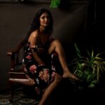 Keerthi Pandian Instagram - Pose. Laugh. Repeat. 🦖 Photographer : @palaniappansubramanyam Make Up and Hair : @reenapaiva #shoot #junglechild