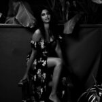 Keerthi Pandian Instagram - 🐈‍⬛ Photography : @palaniappansubramanyam Hair & Make Up : @reenapaiva #jungle #shoot #blackandwhite