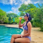 Keerthi Pandian Instagram - Photo dump #1 Lanka '21 : Orange juice and I🍹🙃 Water water everywhere! #travel #srilanka #waterbaby Sri Lanka