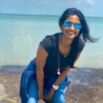 Keerthi Pandian Instagram - Blue makes me happy after all 🧿 But there is always pink, somewhere. #riding #away