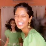 Keerthi Pandian Instagram - Trying reels “properly” for the first time and it was the most hilarious attempt 😂 All because Driya baby wanted to do this song! And clearly you can see my super amazing skills at doing “reels” 😂 Also, WOW! It takes a LOT of time and LOOOOOOOOT of takes 😵‍💫 Presenting you the result of our 64836639463 hours of dancing for this reel 🙃 #onlylaughing #reels #jalebibaby #niece #reelitfeelit