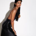 Keerthi Pandian Instagram - Raining Glitter 🌌 Make up @makeupartistrybykavithasekar Hair @vyshalisundaram_hairstylist Wadrobe @amrithaj_am Photography and Retouching @lakshmiijagan Assisted by @abyeahitsme @chethichandhar #black #glitter