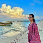 Keerthi Pandian Instagram - #Andaman you beauty! 💙 #birthday week Havelock Island , Andaman and Nicobar Islands, India