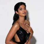 Keerthi Pandian Instagram - Raining Glitter 🌌 Make up @makeupartistrybykavithasekar Hair @vyshalisundaram_hairstylist Wadrobe @amrithaj_am Photography and Retouching @lakshmiijagan Assisted by @abyeahitsme @chethichandhar #black #glitter