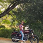 Keerthi Pandian Instagram - Sunday done right with my beast baby! 🐉 @royalenfield #rideaway #sunday #royalenfieldmeteor ECR
